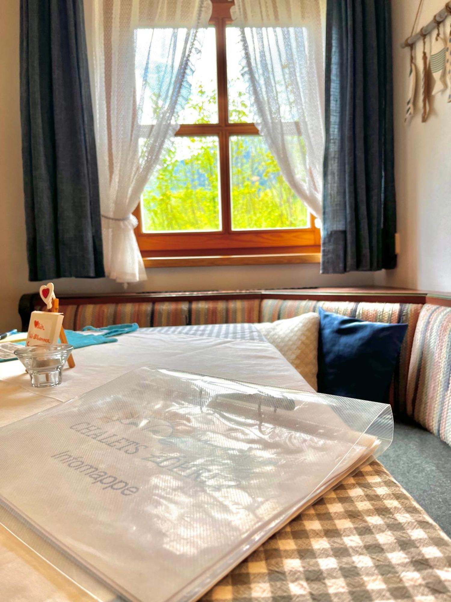 Chalets Zoehrer - Wohnen Am Wasser ไวส์เซินซี ภายนอก รูปภาพ