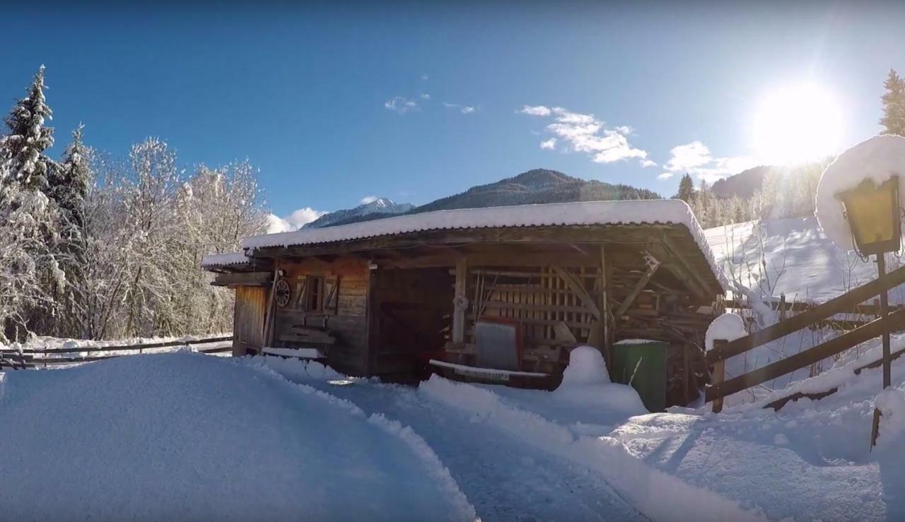 Chalets Zoehrer - Wohnen Am Wasser ไวส์เซินซี ภายนอก รูปภาพ